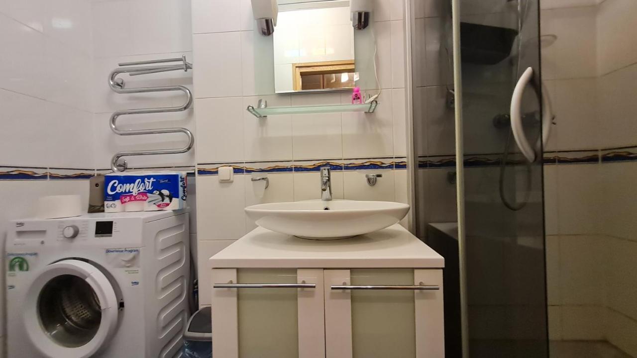Rehouse, Antokolskio 13 VNO Dış mekan fotoğraf